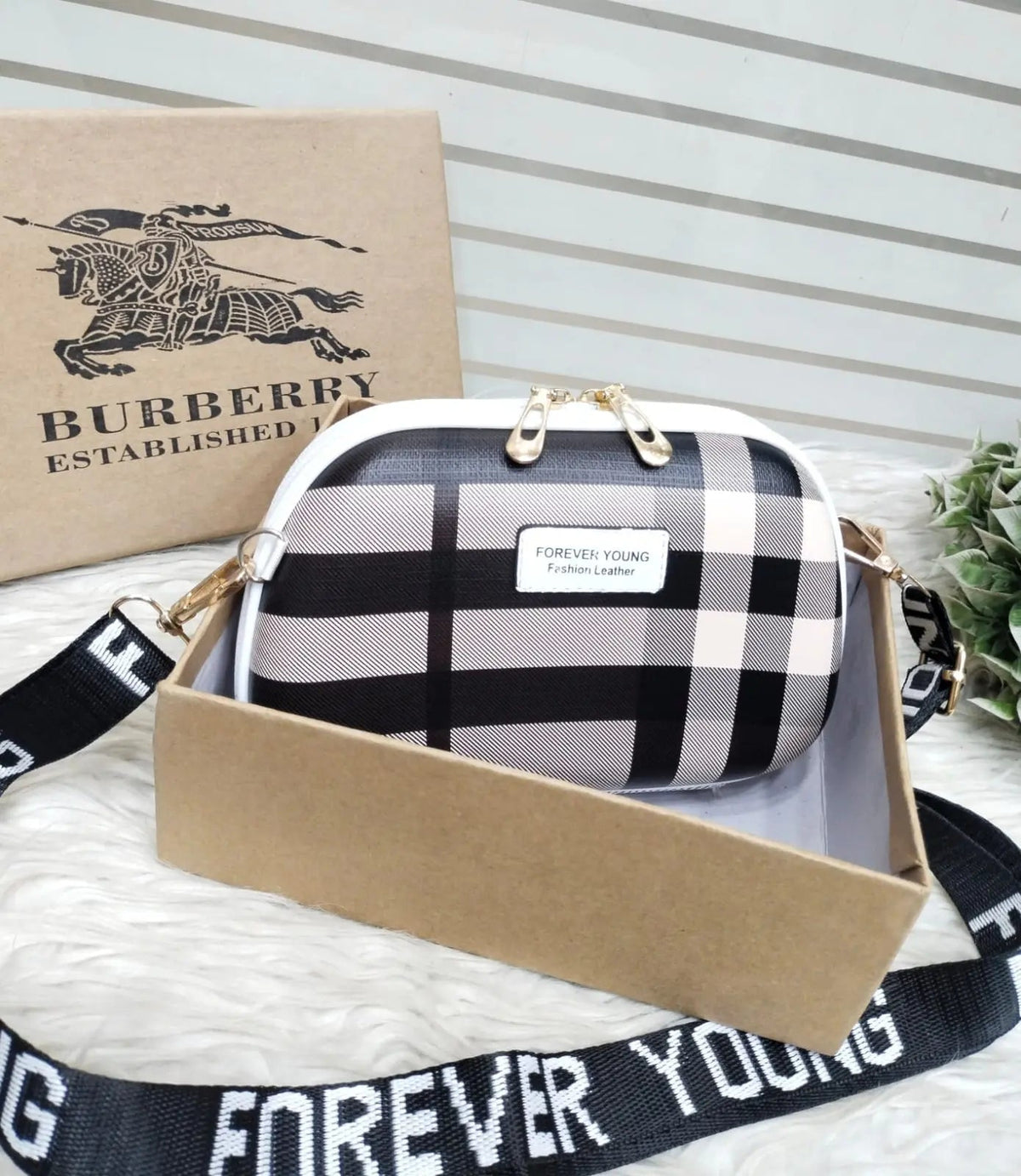 Forever young Imported Hand Clutch Collection High Quality Reviews ⭐⭐⭐⭐⭐(FREE HOME DELIVERY) Multi Collections